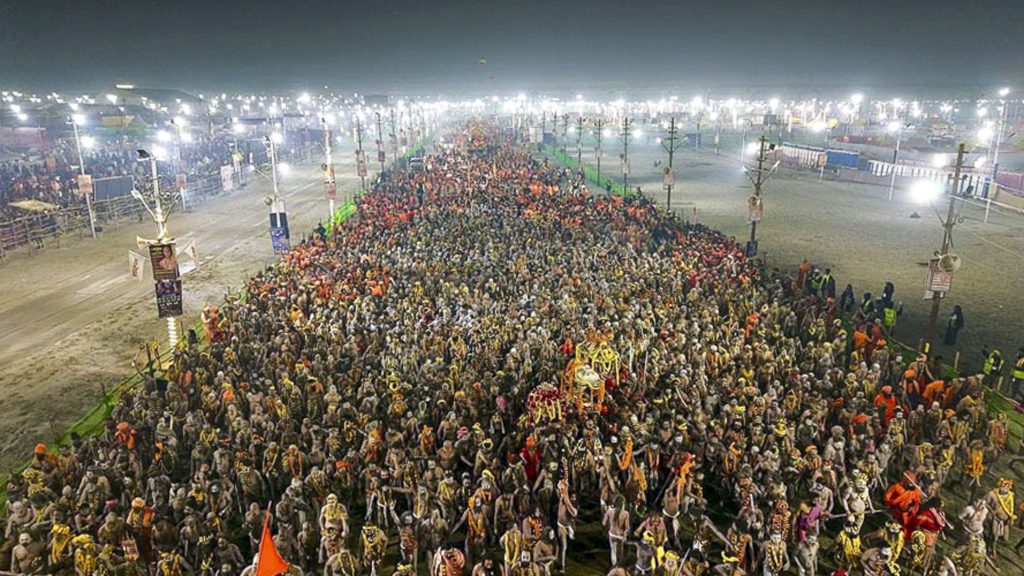 Mahakumbh 2025: बसंत पंचमी पर 2.5 करोड़ लोगों ने किया अमृत स्नान, इस अखाड़े ने सबसे पहले लगाई आस्था की डुबकी, Photos 6 03021 pti02 03 2025 000044a