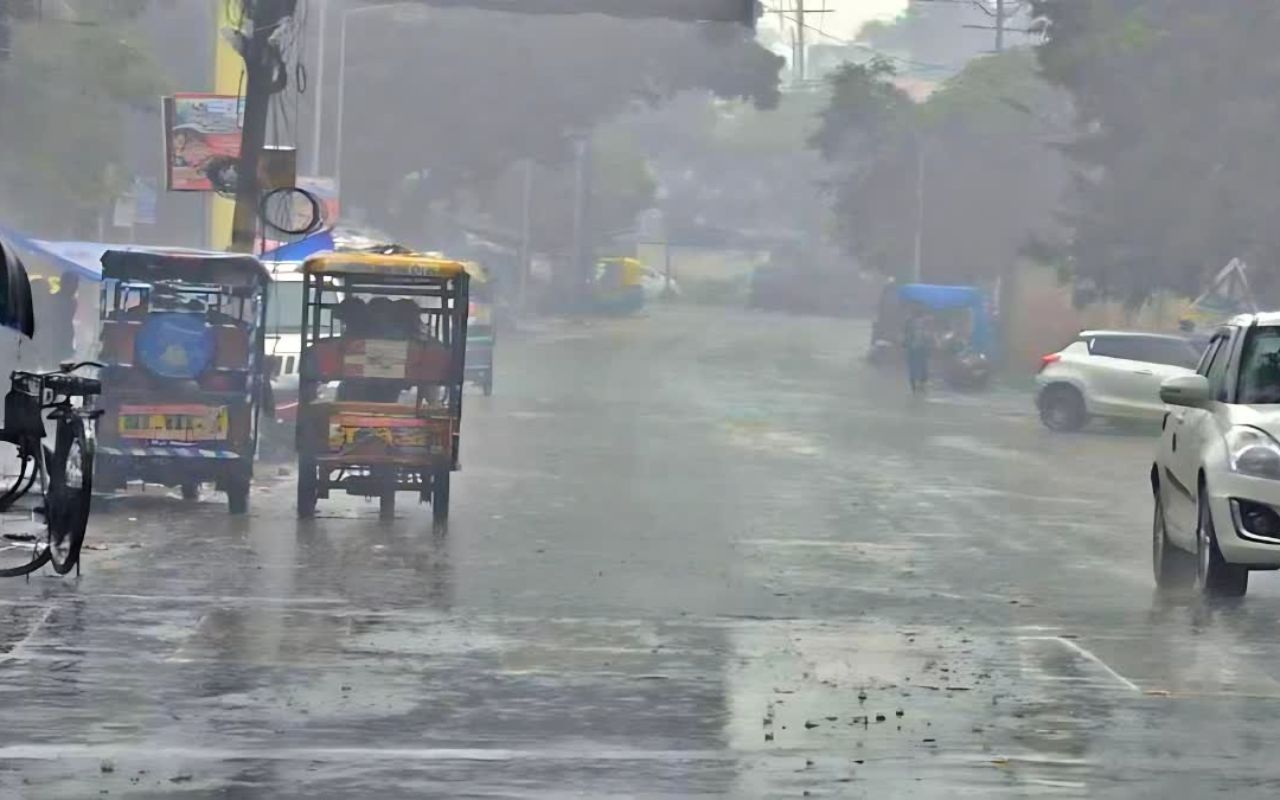 Rain Alert: 5 राज्यों में झमाझम बारिश, आईएमडी का अलर्ट, फिर करवट लेगा मौसम 6 Rain Alert