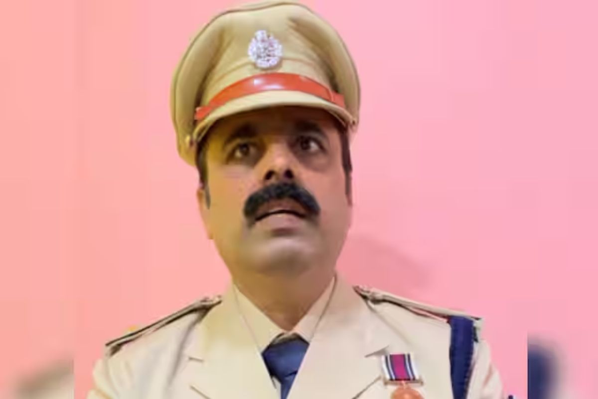 अनफिट होने पर रिटायर करने वाले आदेश का विरोध करेंगे पुलिसकर्मी, बिहार पुलिस एसोसिएशन के अध्यक्ष का ऐलान 1 बिहार पुलिस एसोसिएशन के अध्यक्ष मृत्युंजय कुमार सिंह