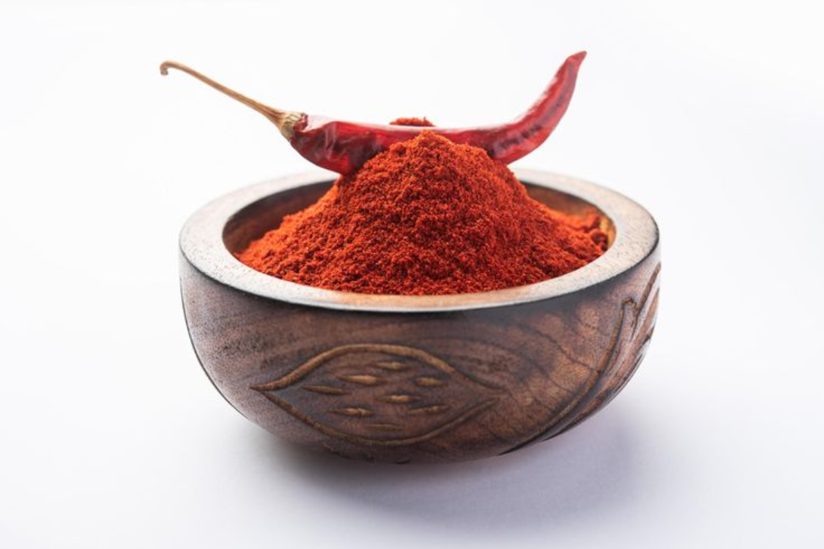 Green Chilli vs Red Chilli Powder: सेहत के लिए है क्या ज्यादा फायदेमंद? हरी मिर्च या लाल मिर्च पाउडर 2 Red Mirch Powder