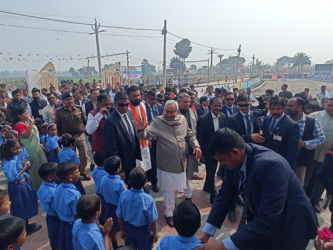 बिहार के पहले स्मार्ट विलेज का सीएम नीतीश ने किया उद्घाटन, बांका को 362 करोड़ की योजनाओं की दी सौगात 1 efe5a98c d404 4717 a6dc 7af94e1c8cae
