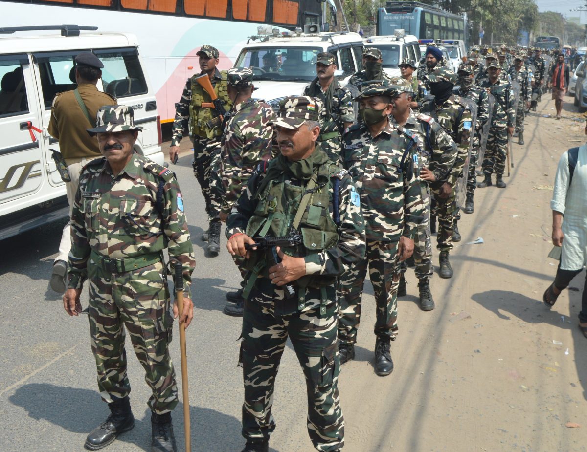 Photos: भागलपुर में 501 जगहों पर निगरानी कर रही पुलिस, होली के दिन सोशल मीडिया पर भी है पैनी नजर 3 13bha 30 13032025 6
