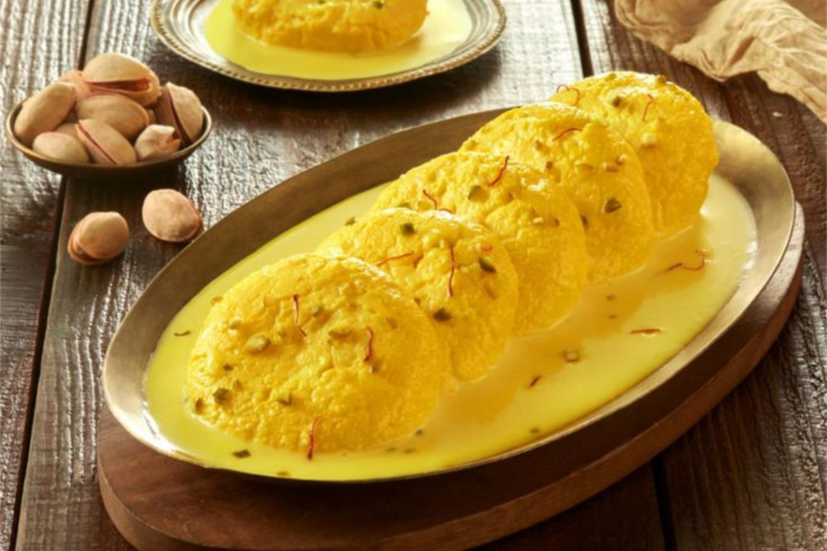 Orange Rasgulla Recipe: घर पर ऐसे बनाएं टेस्टी और जूसी संतरे वाले रसगुल्ले 1 Untitled design 6 1