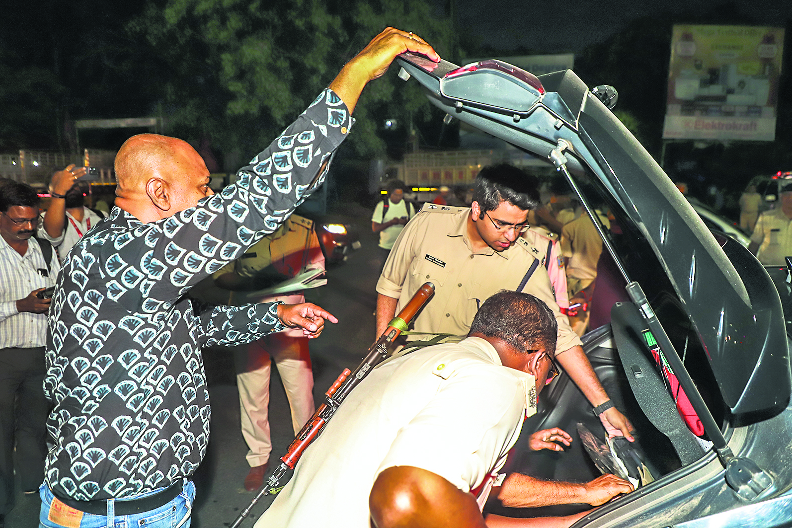 East Singhbhum police: स्पेशल एस ड्राइव, 611 दागियों की पुलिस ने किया भौतिक सत्यापन 1 1 1