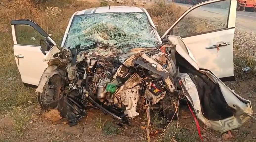 बिहार में रामनवमी के दिन मां का शव करता रहा इंतजार, भीषण सड़क हादसे में बेटे की भी हो गयी मौत 4 Screenshot 2025 04 06 075319 1