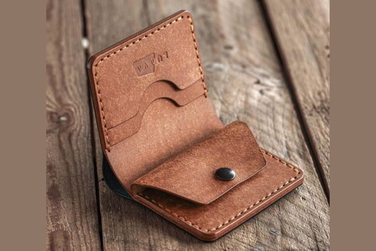 Men’s Wallet Designs: वॉलेट में भी चाहिए स्टाइल- तो ट्राय करें लेटेस्ट वॉलेट डिजाइन्स 2 Wallet 3
