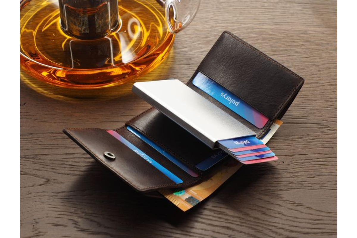 Men’s Wallet Designs: वॉलेट में भी चाहिए स्टाइल- तो ट्राय करें लेटेस्ट वॉलेट डिजाइन्स 5 Wallet 6
