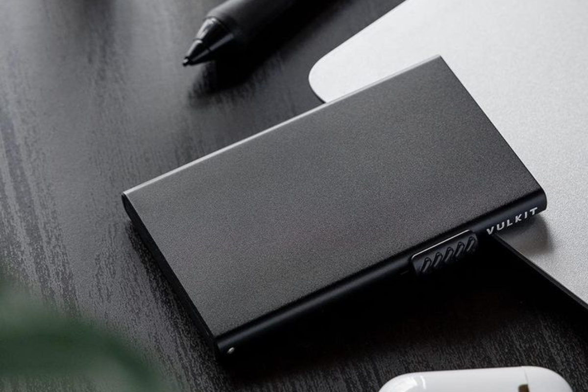 Men’s Wallet Designs: वॉलेट में भी चाहिए स्टाइल- तो ट्राय करें लेटेस्ट वॉलेट डिजाइन्स 7 Wallet 8