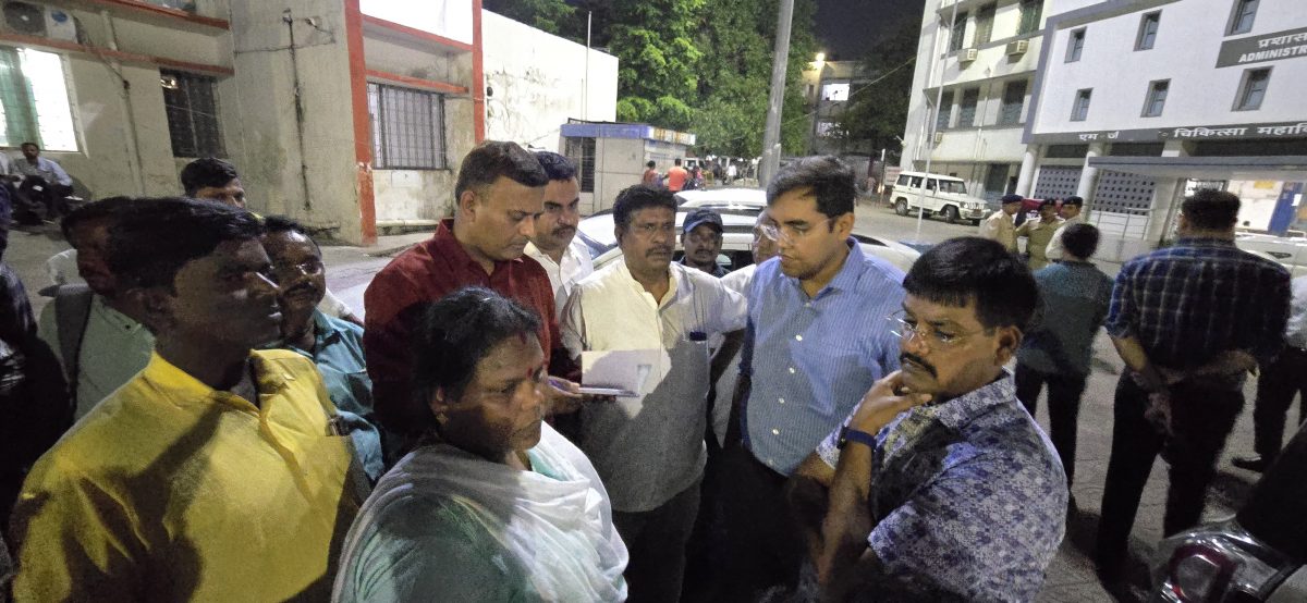 Bagbeda Accident : पानी का पाइप लाइन बिछाने के दौरान मिट्टी के मलवा में दबे दो मजदूर, एक की मौत 1 1 7