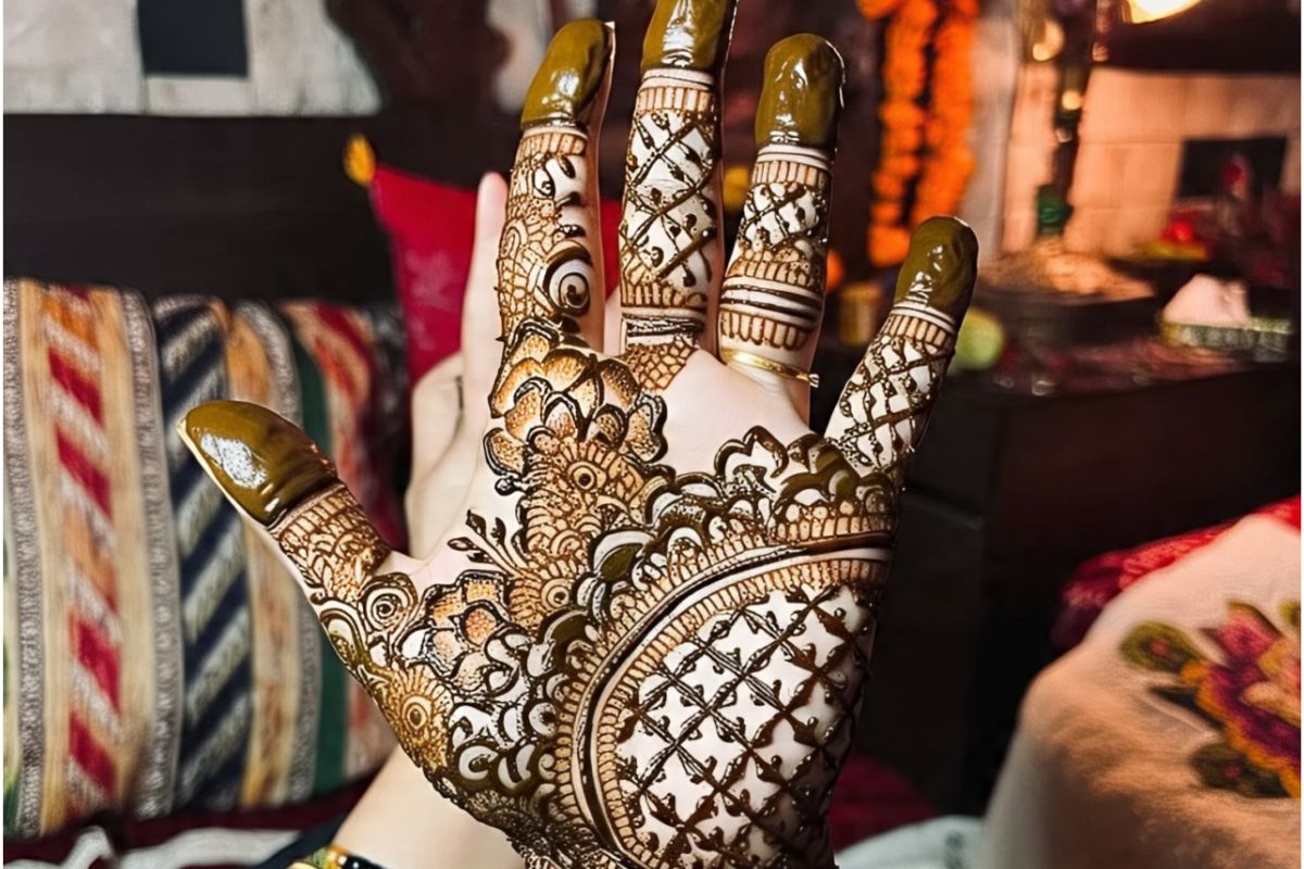 Fusion Mehndi Design 2025