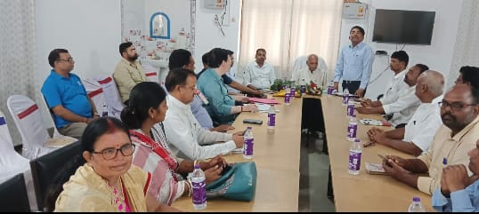 प्रखंड बीस सूत्री की बैठक में विभिन्न विभागों के कार्यों की की गई समीक्षा 