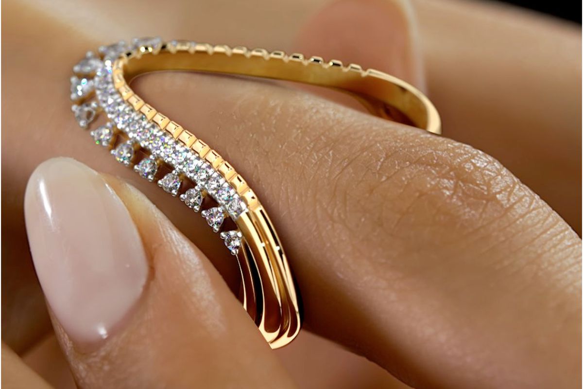 Latest Gold Ring Design: पिया को लुभाए,पहनिए लेटेस्ट वांकी गोल्ड रिंग 3 Latest Gold Ring Design