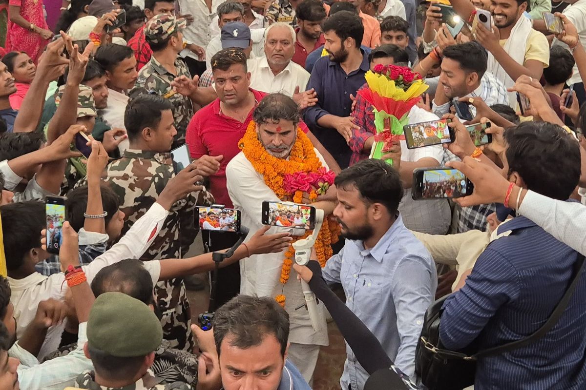 नालंदा: प्रशांत किशोर को नहीं मिली सीएम नीतीश के गांव में जाने की इजाजत, बिहारशरीफ में की सभा 1 प्रशांत किशोर