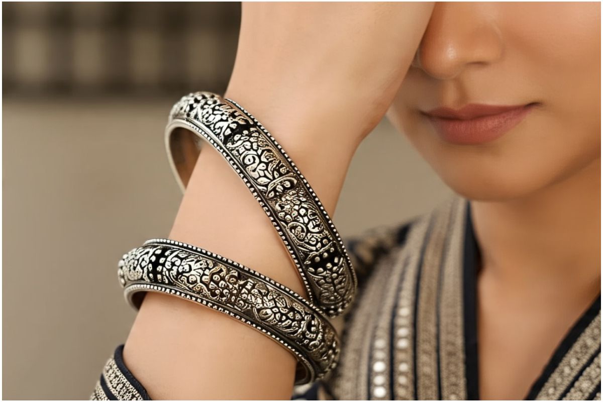 Trendy Silver Bangles for Girls and Women 43334e3