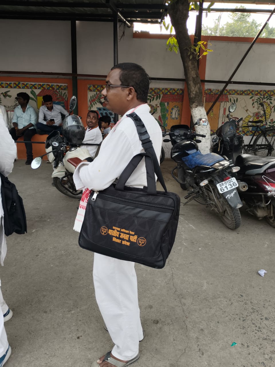 Bihar Politics: बिहार में बनेगा मछुआरा आयोग, मछुआरा सम्मेलन करेगी भाजपा, जायसवाल बोले- गांव से उठेंगे असली नेता 1 WhatsApp Image 2025 05 16 at 9.41.27 PM