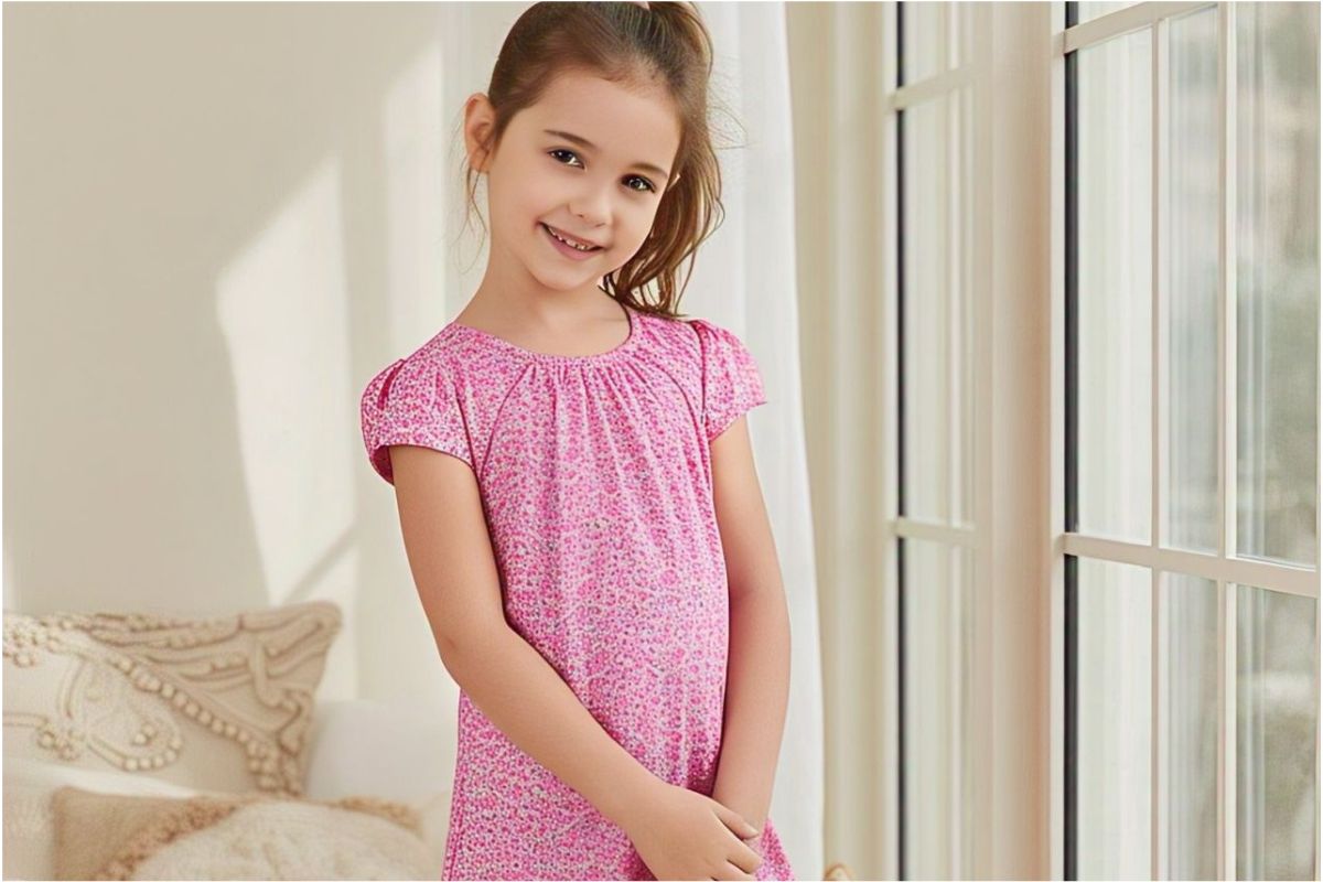 Latest Kids Summer Frock: इस गर्मी अपने बच्चों को पहनाएं ये ट्रेंडी और आरामदायक समर फ्रॉक्स 4 kids summer frocks11111