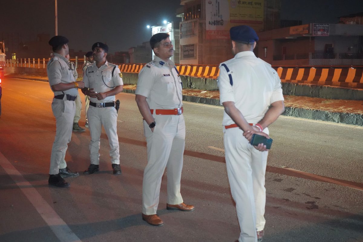 6 महीने में ही क्यों बदल गयी पटना पुलिस की पूरी टीम? SSP अवकाश कुमार को अब नहीं मिली फील्ड पोस्टिंग 1 Gp dhrfawAElEQq