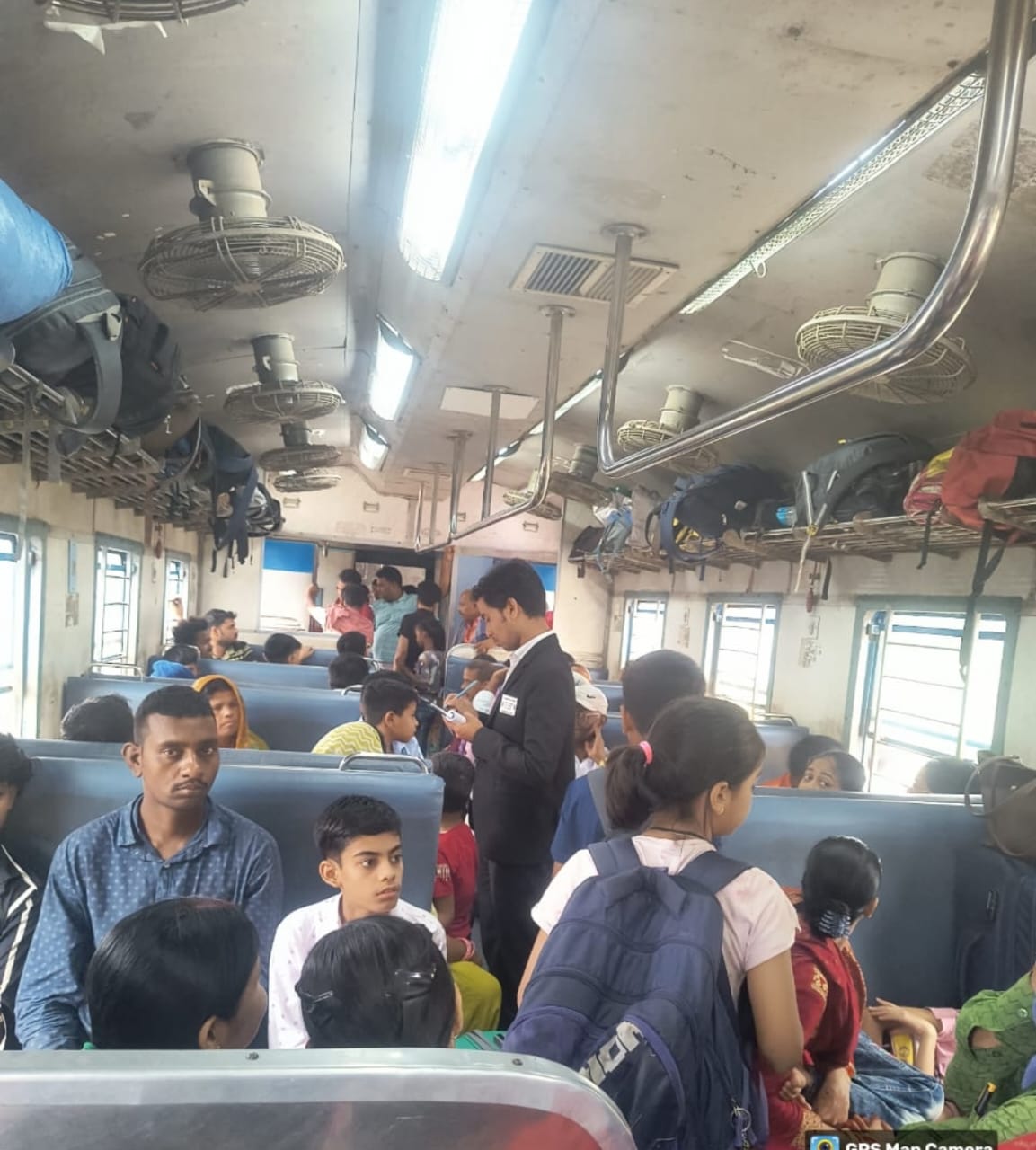 समस्तीपुर मंडल में मेगा टिकट चेकिंग अभियान जारी, 6383 बिना टिकट यात्रियों से वसूले गये 52.47 लाख रूपये