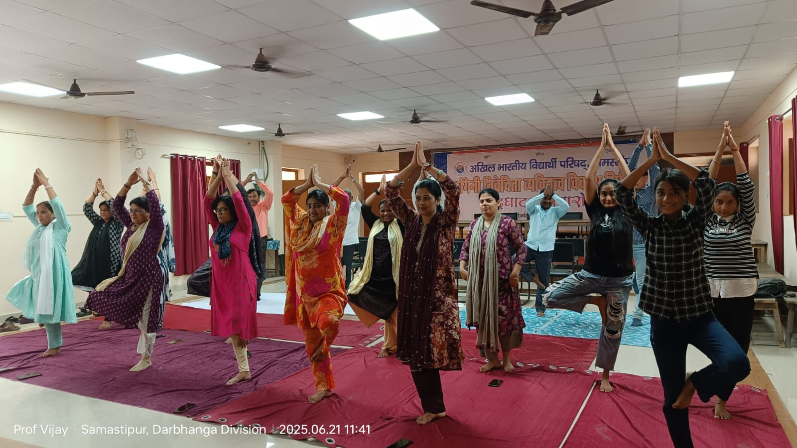 शरीर को रोगमुक्त रखने और मन को शांति के लिए अहम है योग का अभ्यास -प्रो० सुनीता सिन्हा 