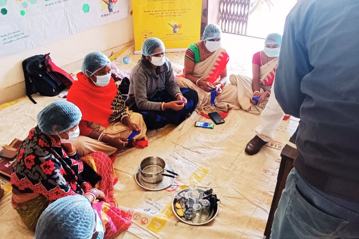 Success Story : सबर जनजाति के 45 परिवारों ने जंगल की गहराई से निकाली आत्मनिर्भरता की मीठी राह 2 Madhur Kranti Boram Honey East Singhbhum Jamshedpur news