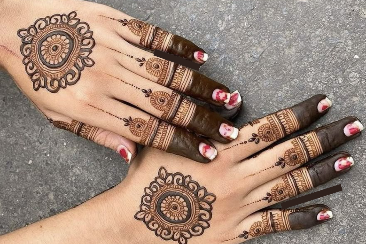 Sawan Special Mehndi Designs : सावन के तीज त्योहारों में हाथों पर रचायें ये आसान मेहंदी डिजाइन्स 4 Mehndi Design 3