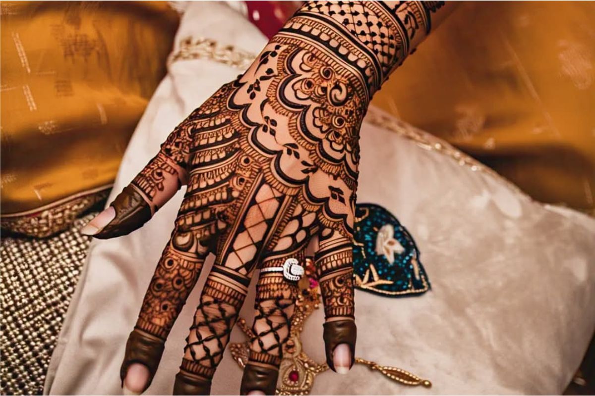 Mehndi Design: इशारों में दिल की बात कहती है ये लेटेस्ट मेहंदी डिजाइन 3 Mehndi Design13