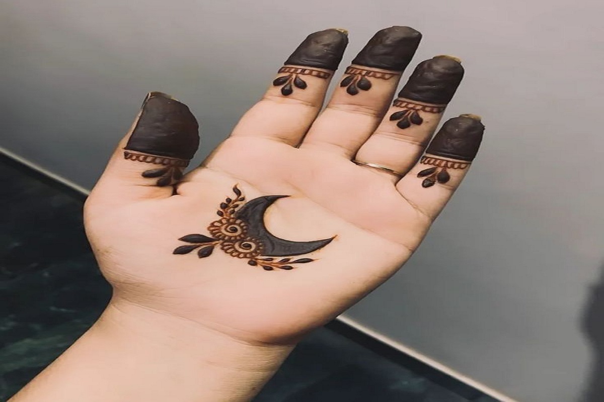 Latest Mehndi Design: ट्राइ करें ये मेहंदी डिजाइन, चाहने वाले चूम लेंगे आपके हाथ 6 chand