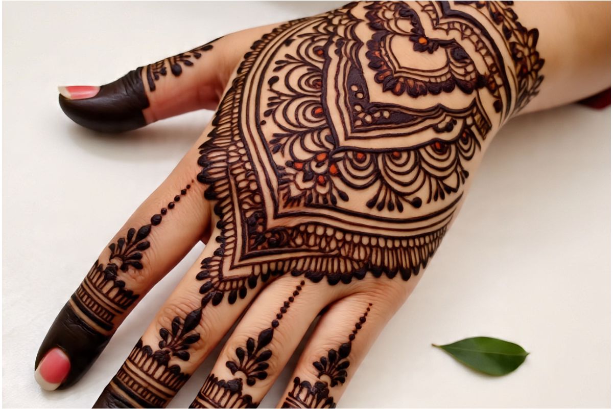 Latest Mehndi Design: हाथों पर रचाइए इन लेटेस्ट मेहंदी डिजाइन को,जो बना देंगे सबको दीवाना 3 latest Mehndi Design 213