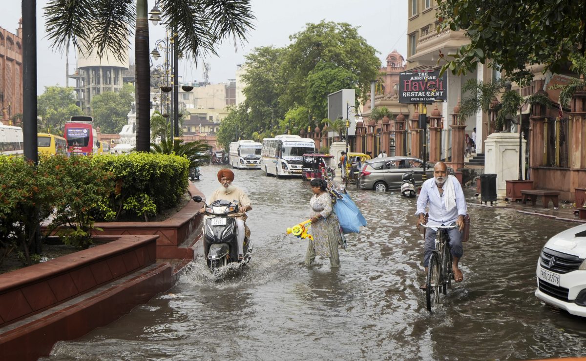 Heavy Rain Alert: 7,8,9,10,11,12 और 13 जुलाई तक बहुत भारी बारिश, गरज-चमक के साथ आफत की बरसात, अलर्ट जारी 1 05071 pti07 05 2025 000383a