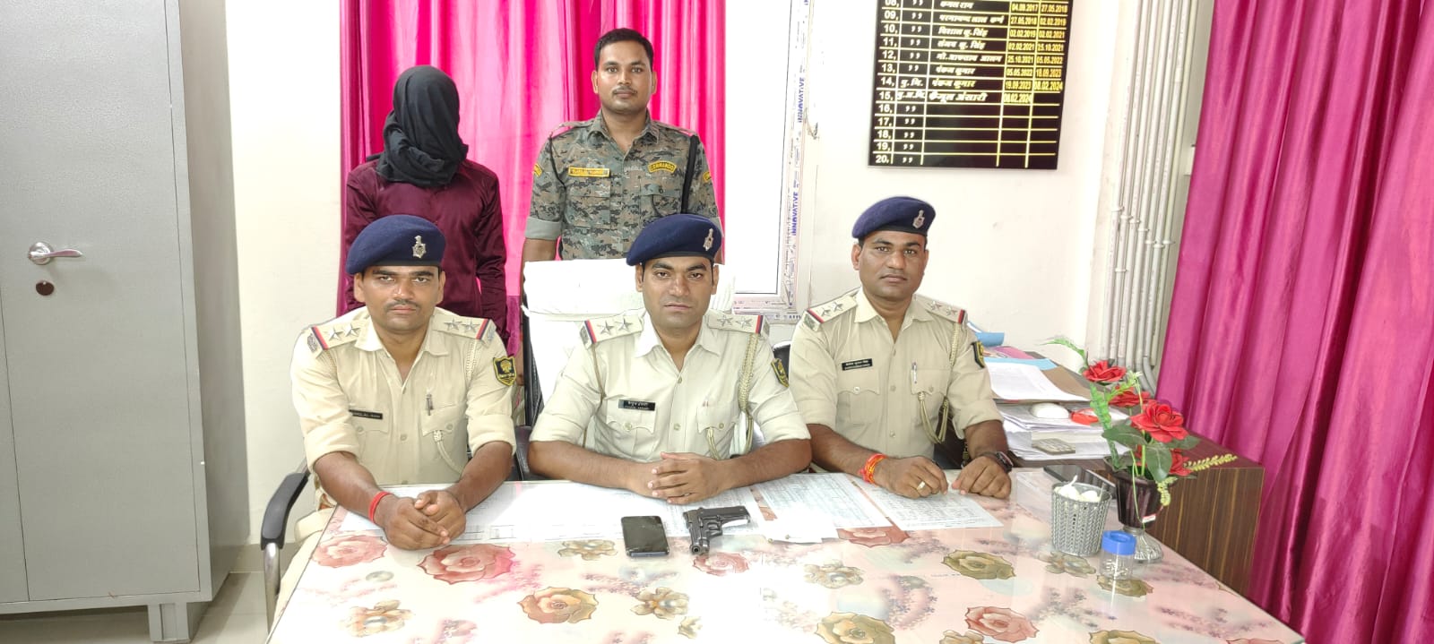 मुसरीघरारी में देसी पिस्तौल के साथ युवक गिरफ्तार
