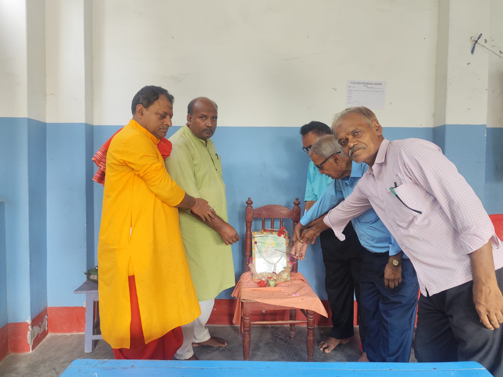 साहित्य संगम रोसड़ा की मासिक संगोष्ठी में कवियों ने रखी भावनाओं की अभिव्यक्ति