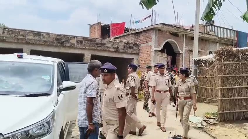 जमीनी विवाद में मारपीट व छिनतई मामले की कार्रवाई नहीं होने पर डीजीपी के निर्देश पर डीआईजी ने की जांच