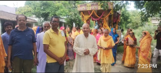 मुसरीघरारी में हर्षोल्लास के साथ की गई काली पूजा 
