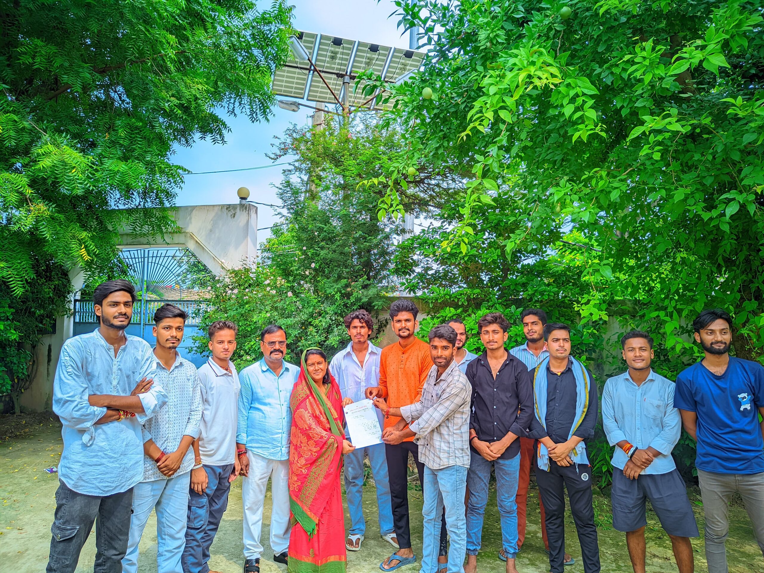 महावीर चौक से ब्लॉक रोड जर्जर,एबीवीपी ने मुख्य पार्षद को सौंपा ज्ञापन, जल्द मरम्मत की मांग