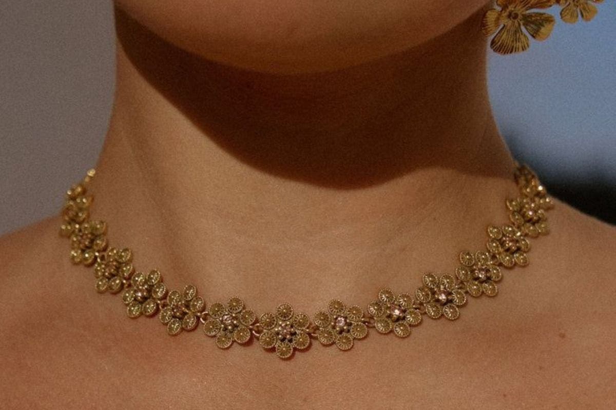 Dhanteras Gold Necklace: सोना महंगा है तो भी धनतेरस में लें ये लेटेस्ट हल्के वजन के बजट फ्रेंडली गोल्ड नेकलेस डिजाइन्स 8 Dhanteras Gold Necklace Designs