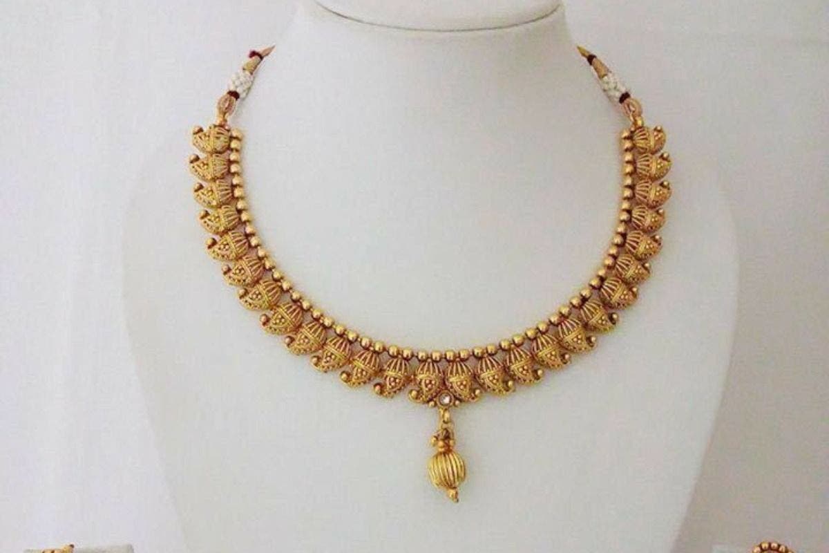 Dhanteras Gold Necklace: सोना महंगा है तो भी धनतेरस में लें ये लेटेस्ट हल्के वजन के बजट फ्रेंडली गोल्ड नेकलेस डिजाइन्स