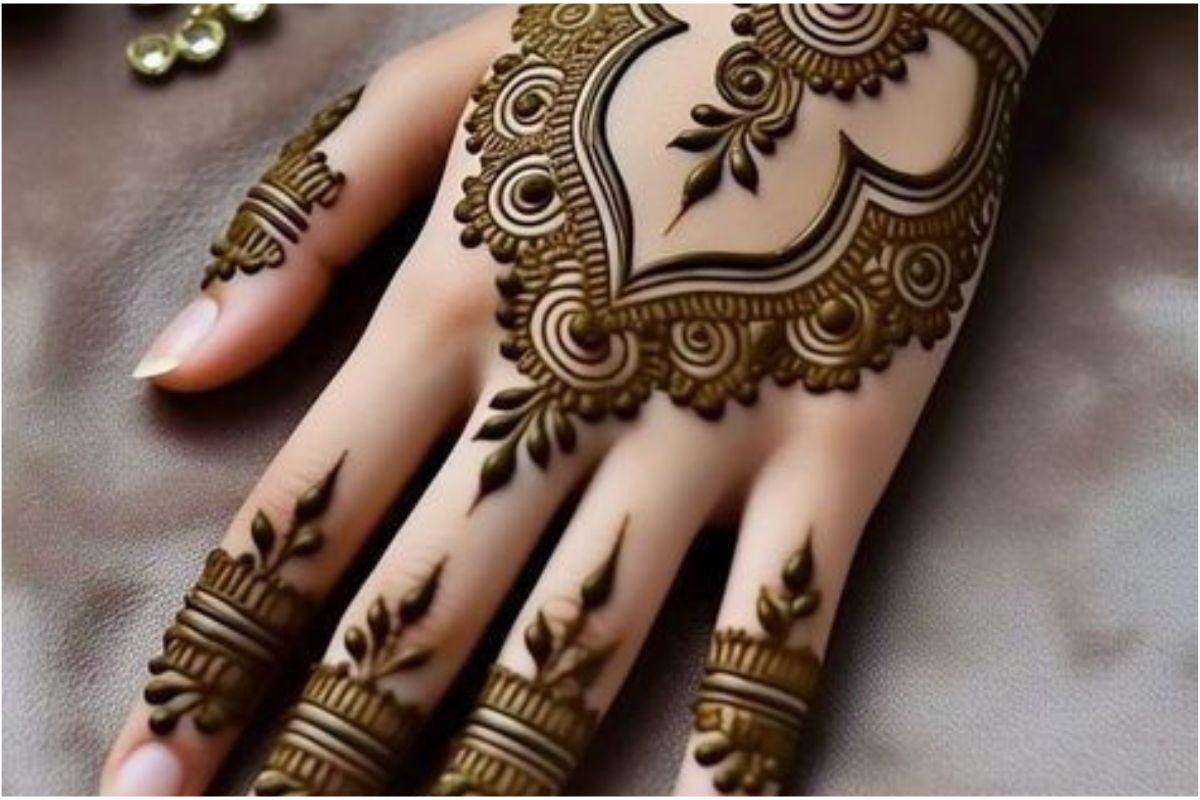 Easy Arabic Mehndi Designs for Karwa Chauth 2025 1 1