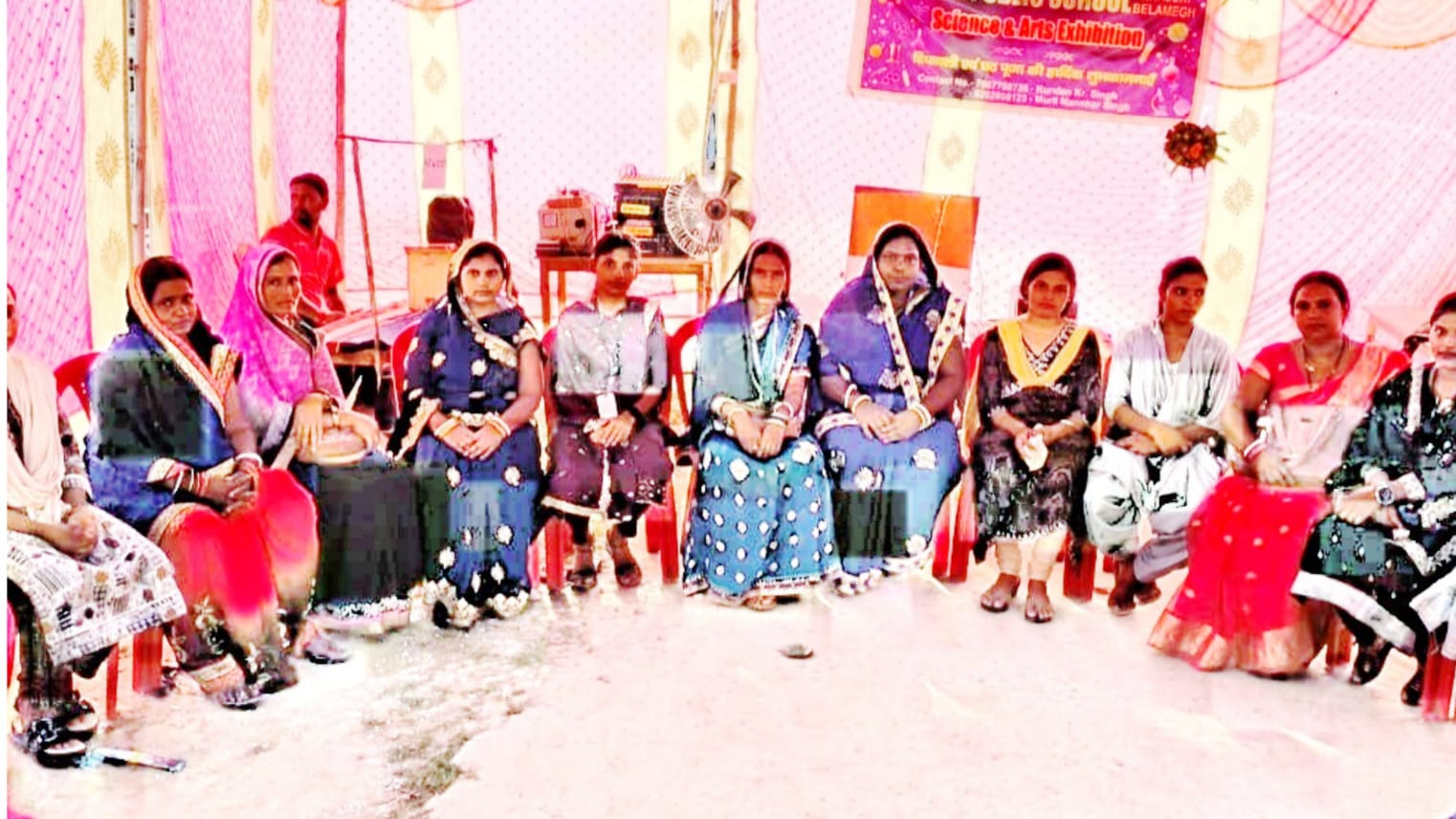 विद्यालय में विज्ञान एवं कला प्रदर्शनी आयोजित