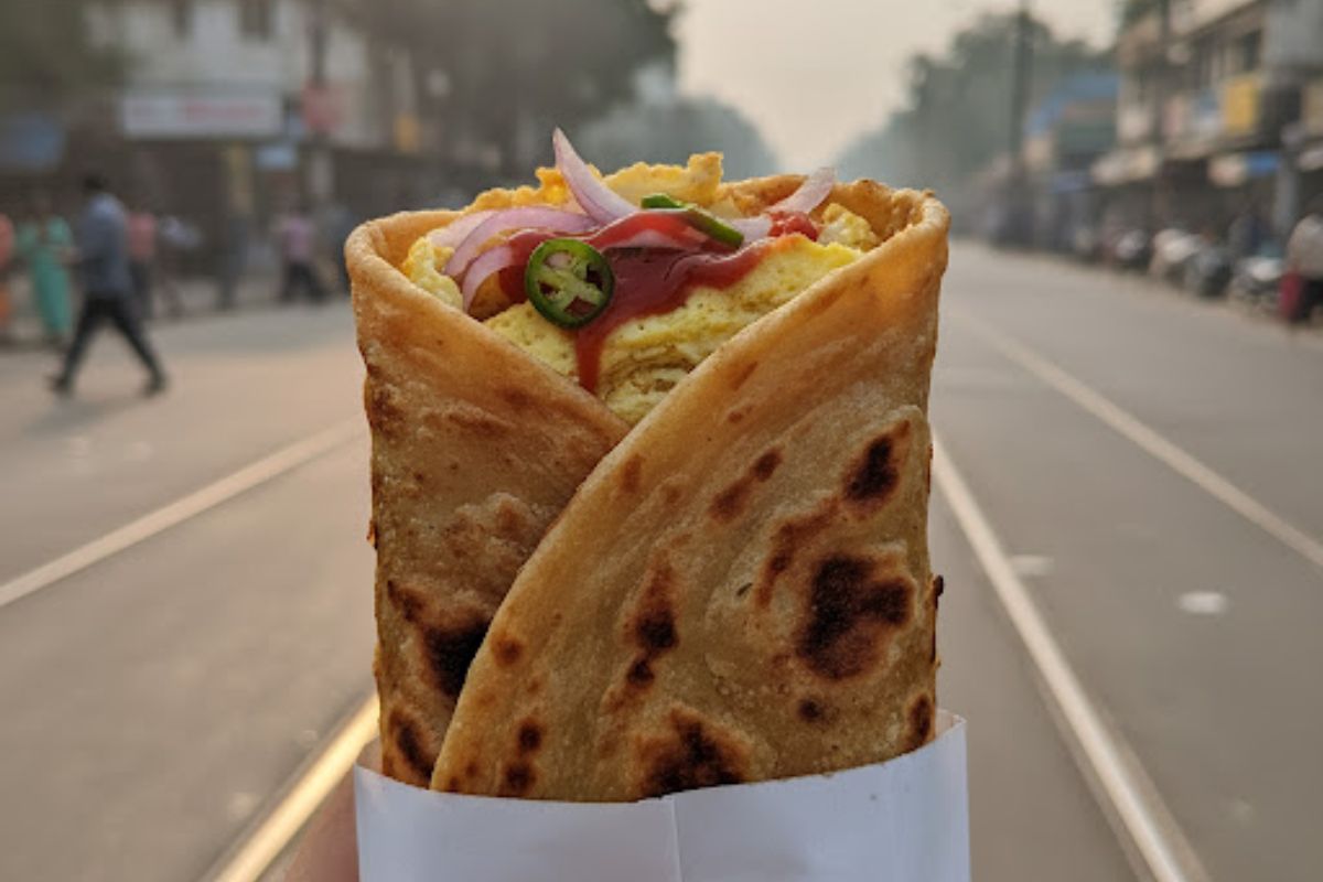 Egg Recipe Ideas: अंडे से बनाएं मजेदार डिशेज, ट्राई करें ये टेस्टी रेसिपी आइडियाज 3 egg roll