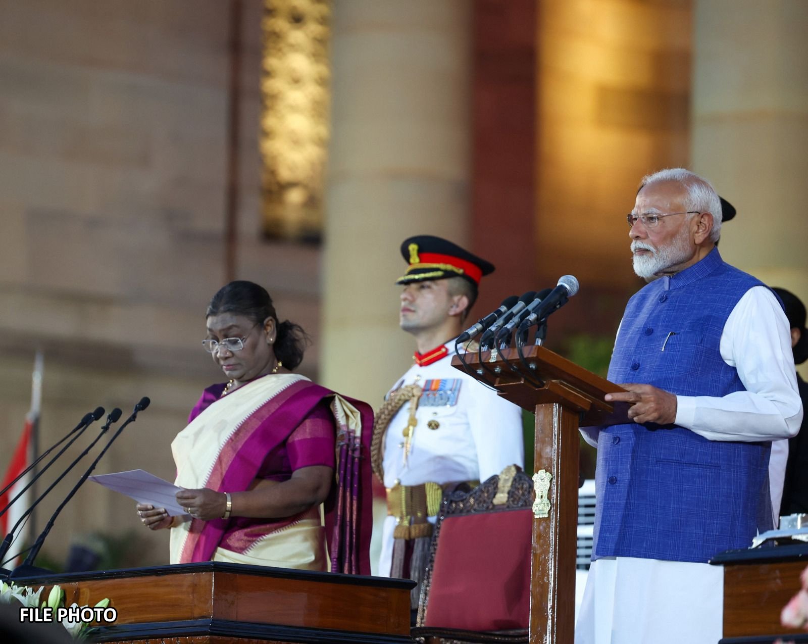 25 साल पहले प्रशासन के मुखिया के रूप में शुरू किया था सफर, मां से मिली थी दो बड़ी सीख, आज भी निभा रहे हैं पीएम मोदी 3 modi 6