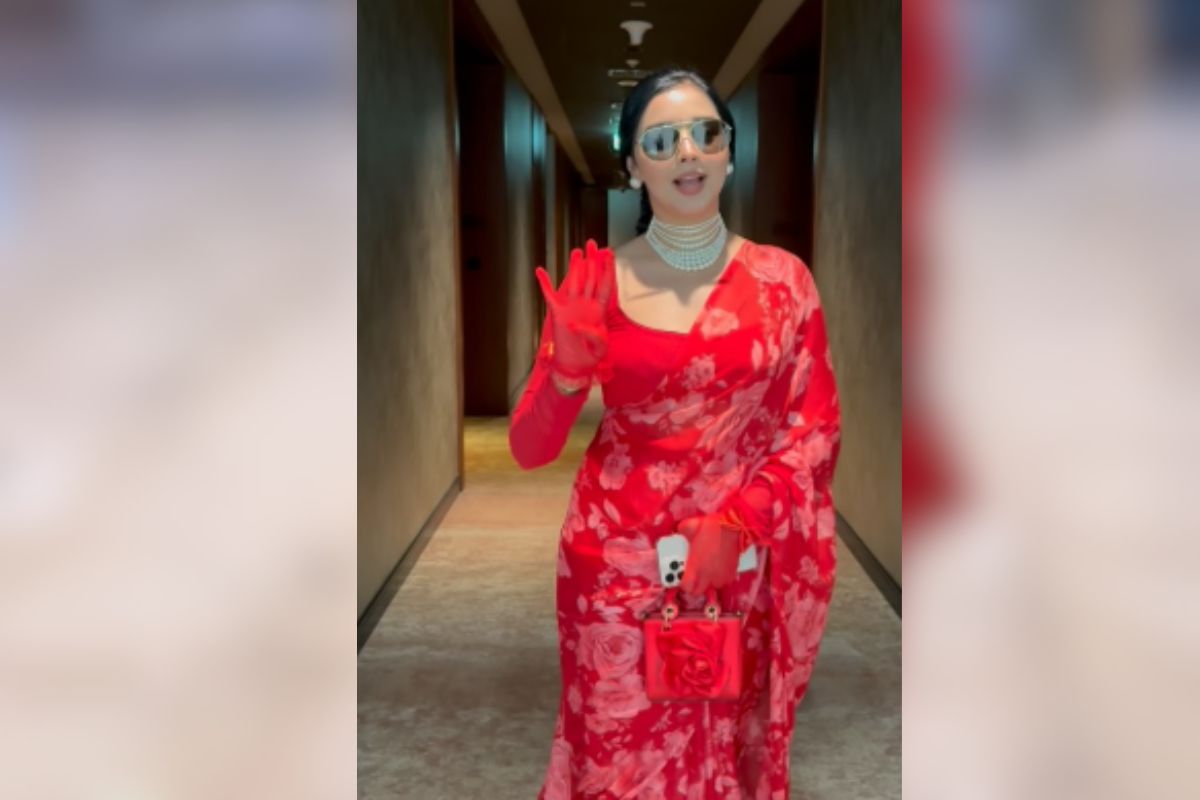 tanya mittal red saree