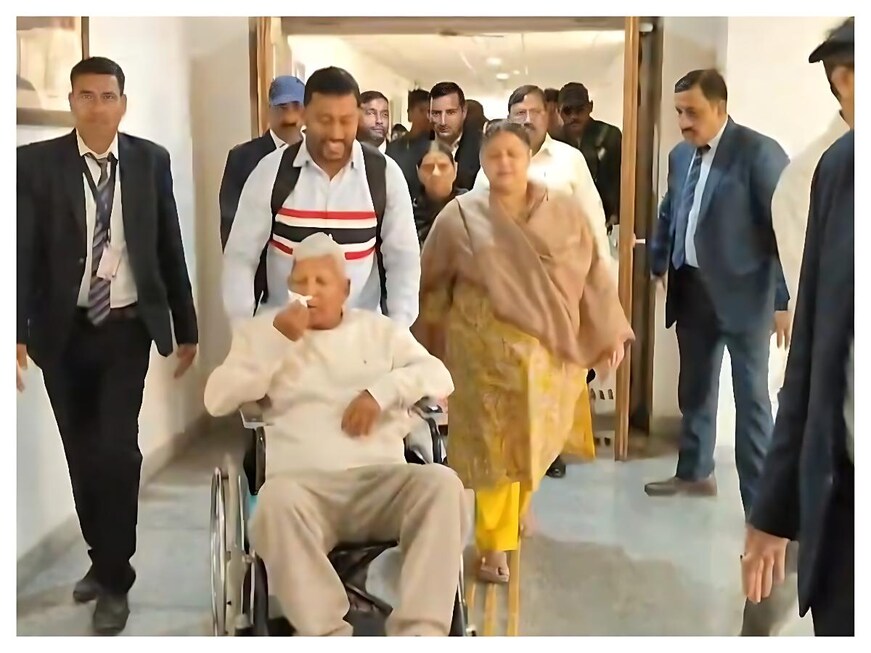 अदालत में लालू-राबड़ी ने आरोपों से किया इनकार, कहा – मुकदमे का करेंगे सामना