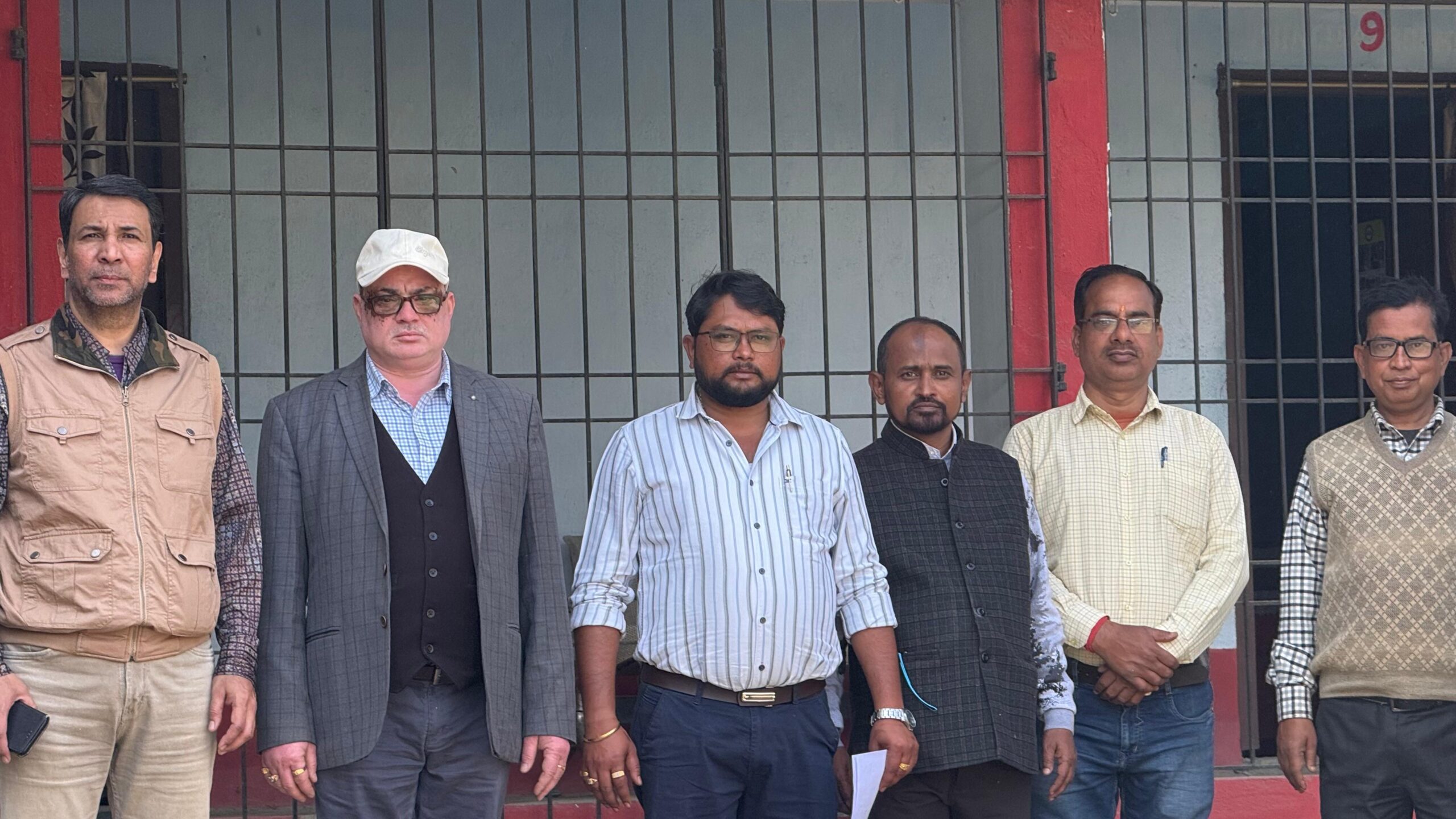 एमएसीयू टीम ने बीआरकेसी कॉलेज की व्यवस्थाओं को सराहा, निरीक्षण में सभी संसाधन मानकों पर खरे फोटो कॉलेज का निरीक्षण करते अधिकारी