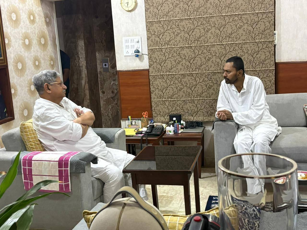 20 साल में पहली बार ईद पर गांधी मैदान से दूर रहे नीतीश कुमार, बेटे निशांत को आगे बढ़ा रही जेडीयू?