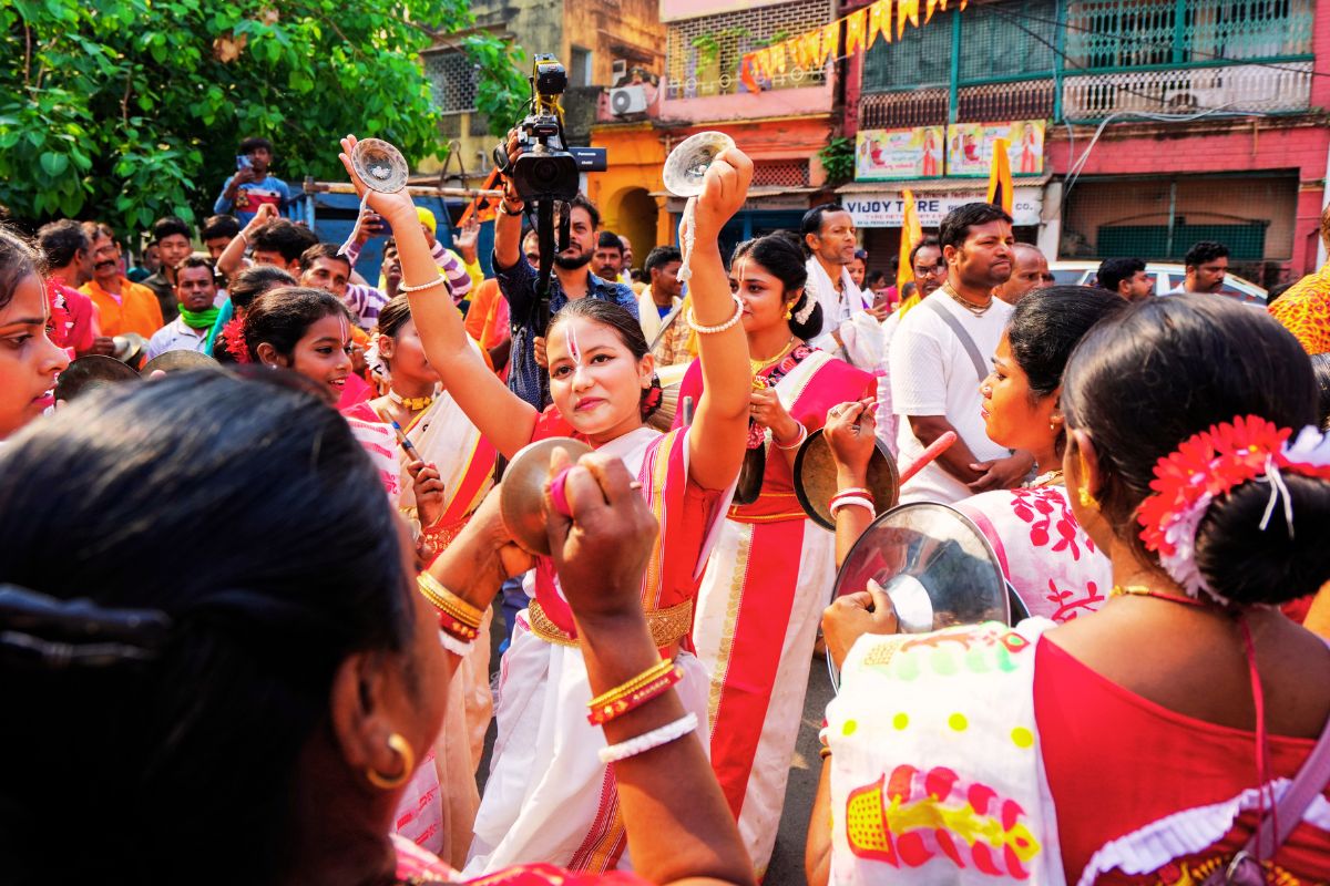 राम नवमी पर ‘सियासी महाकुंभ’, भवानीपुर में शुभेंदु अधिकारी का शक्ति प्रदर्शन, TMC ने खेला ‘सॉफ्ट हिंदुत्व’ का कार्ड