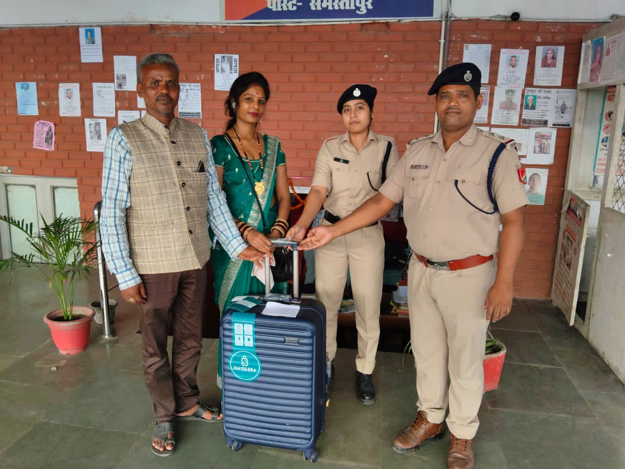 समस्तीपुर मंडल RPF का उत्कृष्ट प्रदर्शन – सुरक्षा, सेवा एवं राजस्व में उल्लेखनीय उपलब्धियां, 2.45 करोड़ के अवैध सामान की बरामदगी, 154 गिरफ्तार, 58.98 करोड़ रुपये की राजस्व वसूली
