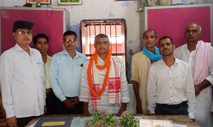 प्रो. विनोद कुमार झा ने प्रभारी प्राचार्य पद पर किया योगदान