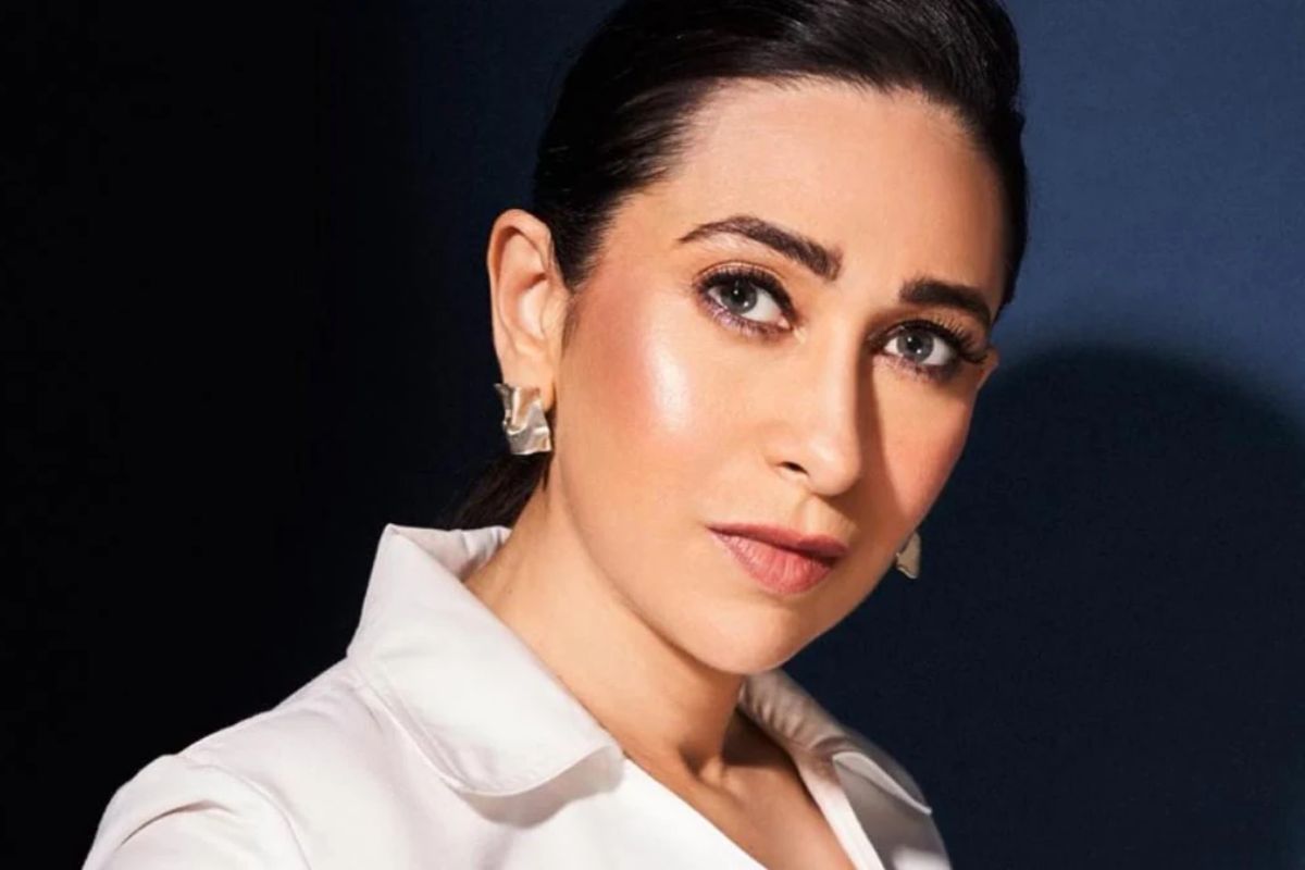 Karisma Kapoor Beauty Secrets: 51 की उम्र में भी 25 जैसी दिखती हैं करिश्मा कपूर, खुद बताया अपनी खूबसूरती का वो ‘देसी नुस्खा’ जो हर घर में है मौजूद
