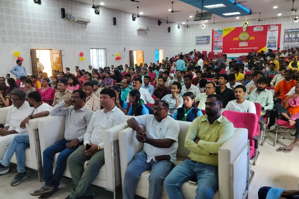 साहिबगंज में प्रभात खबर प्रतिभा सम्मान समारोह का आयोजन, 400 से अधिक छात्र हुए सम्मानित