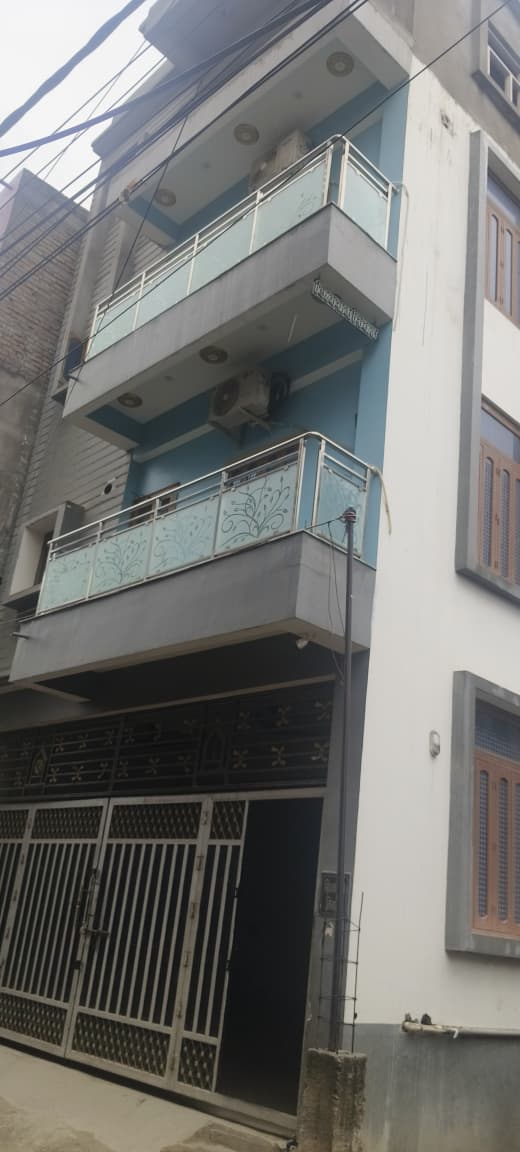 2 करोड़ का बंगला, थार और जेवरात, प्यून से अकाउंटेंट बने शख्स ने खड़ा कर लिया करोड़ों का साम्राज्य, अधिकारी हैरान